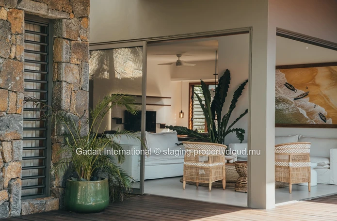 Luxury 3-Bedroom Villa in Grand Baie – Refined Tropical Living in an Exclusive Estate