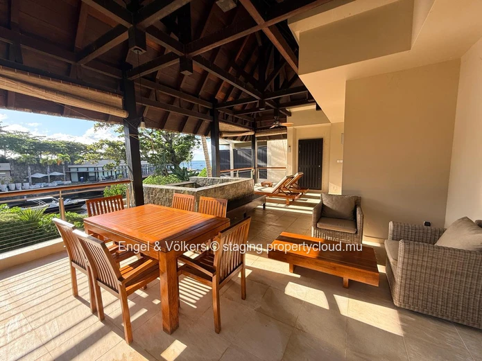 Elegant Lagoon View Apartment at Anahita