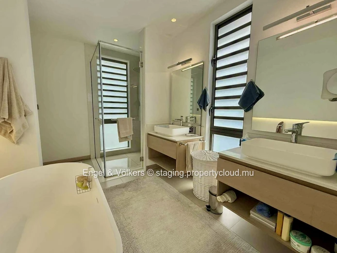 A Modern Masterpiece with Breathtaking Views