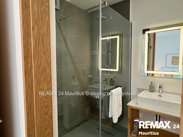 Luxury Penthouse for Sale at Pereybere