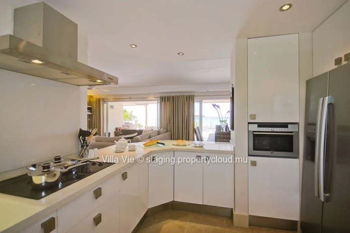 Cap Malheureux - Magnificent penthouse on the beachfront