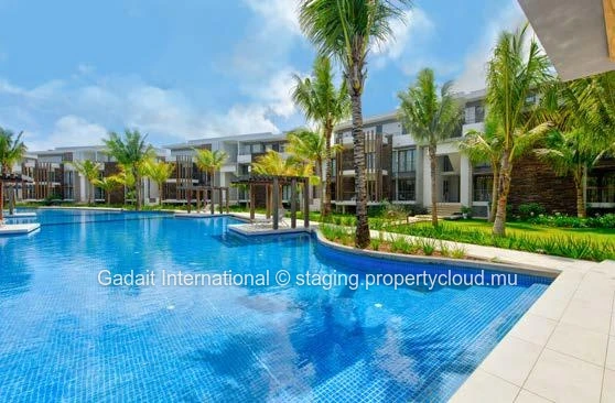 En vente : Appartement de luxe avec vue panoramique et accès golf à Mont Choisy