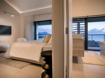 5 Bedroom Villa