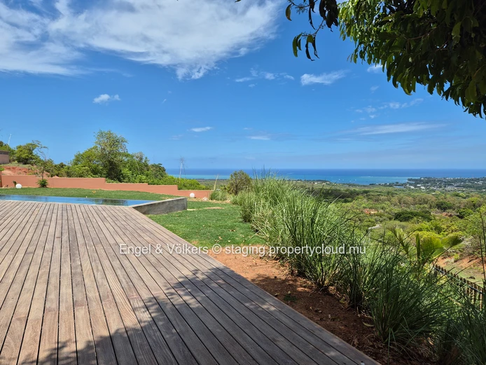 Majestic Villa with breath-taking sea and mountain views
