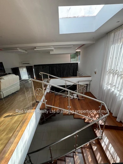 FOR SALE: Spacious 4-Bedroom House in Vacoas – Rs 25M