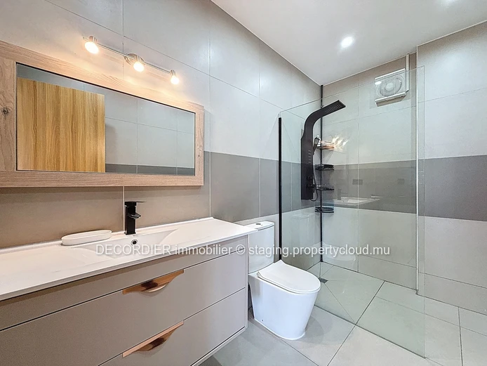 Beautiful Furnished Apartment for Sale – Albion