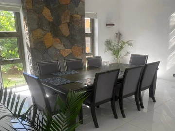 Maison de 8 Chambres