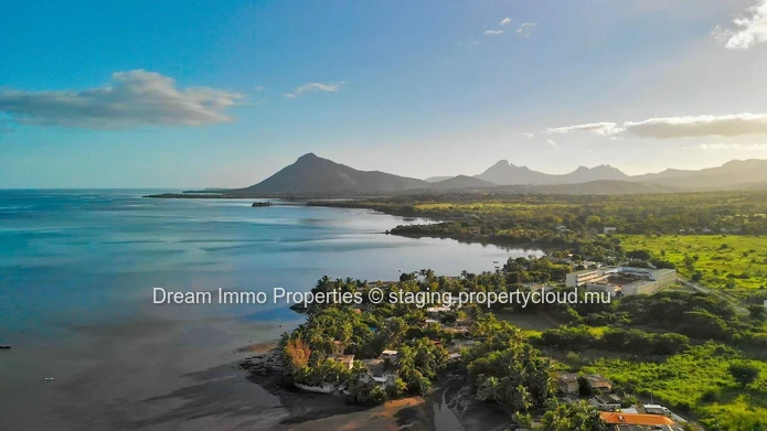 Sublimes Penthouses Vue Mer & Montagne Avec Piscine Privee A Tamarin – Ile Maurice