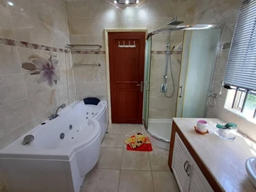 3 Bedroom Townhouse, Duplex