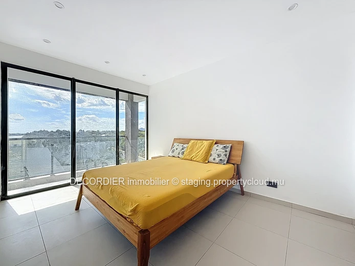 Penthouse with sea view in Albion