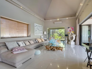4 Bedroom Villa