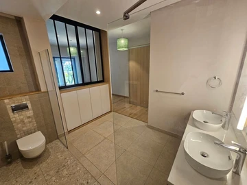 4 Bedroom Apartment