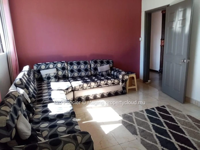 Big family or office use house closed to the center of Curepipe 