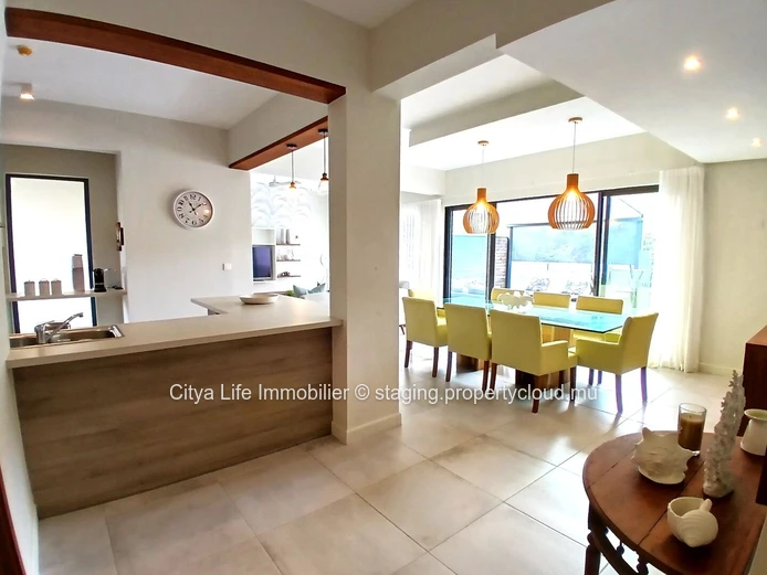 Welcome to your dream home in paradise! 