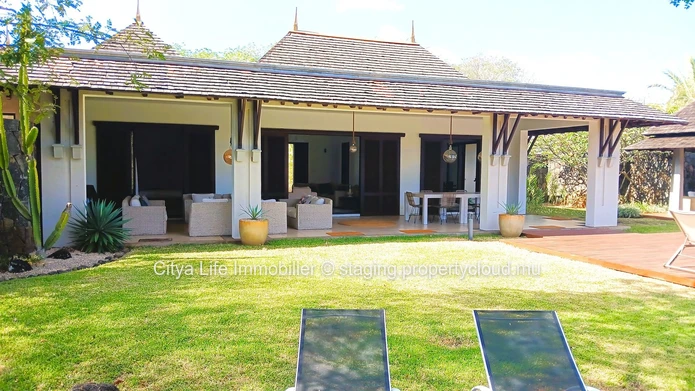 For Sale: Luxurious 4-Bedroom Villa in Tamarin