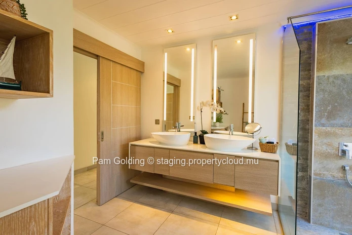 For Sale: 3-Bedroom Villa with Private Garden and Pool – Clos du Littoral, Grand Baie