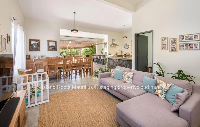Beautiful 3 bedroom villa for sale in Mont Mascal