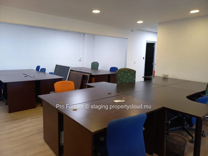 Office in Ebene - High Standard Offices.