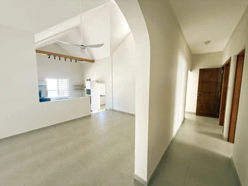 6 Bedroom House