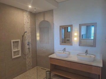 4 Bedroom Apartment