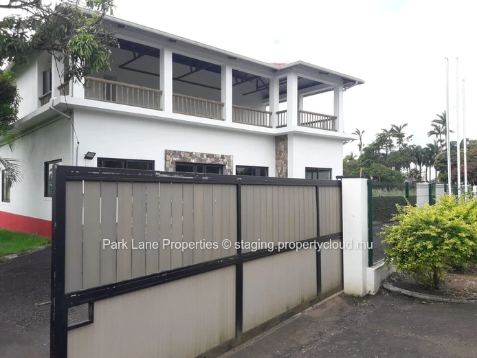 Versatile Building with Residential Potential