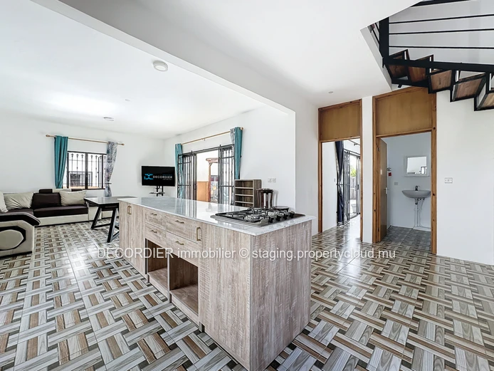 Pretty 3-bedroom house with swimming pool (Sole Mandate)
