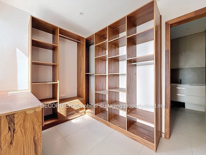 Penthouse with sea view in Albion