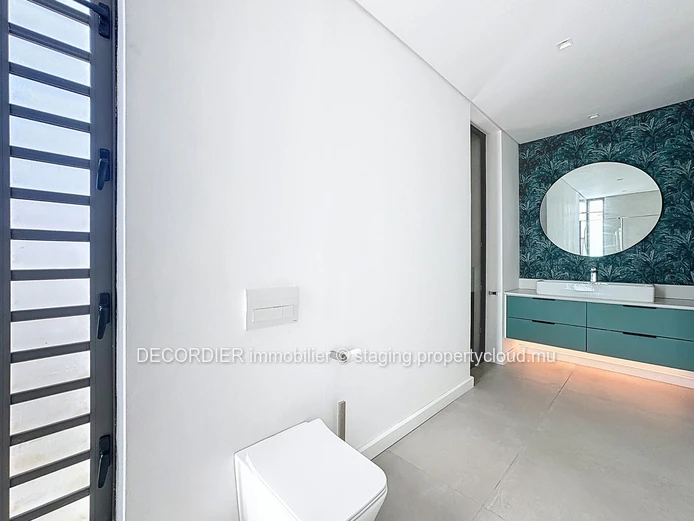 Beachfront – Luxury by the Ocean