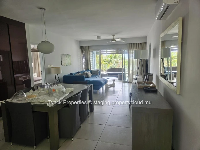 Penthouse en Bord de Mer avec Vue Imprenable – Pointe aux Biches