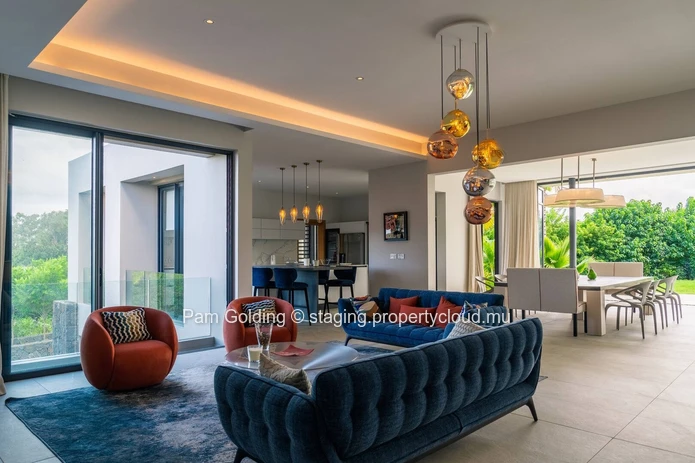 Luxurious Contemporary Villa in Anahita Golf Estate - 5 Bedrooms, Panoramic Views 