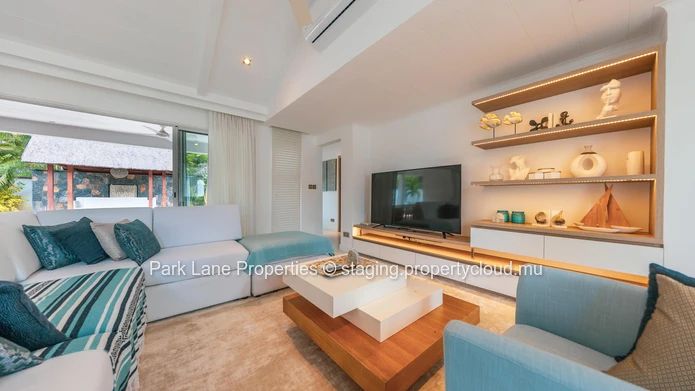 For Sale – Elegant 3-Bedroom Contemporary Villa with Private Pool in Grand Bay.