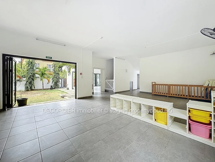 Beautiful Property for Rent – Ideal for Residential or Commercial Use