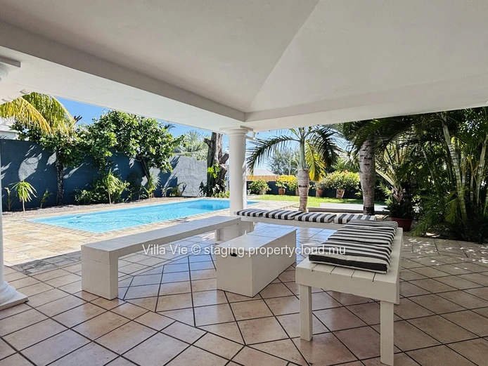 Cap Malheureux - Maison familiale de 3 chambres en-suite avec studio, piscine et accès mer