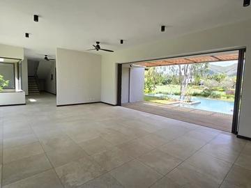 Villa de 4 Chambres