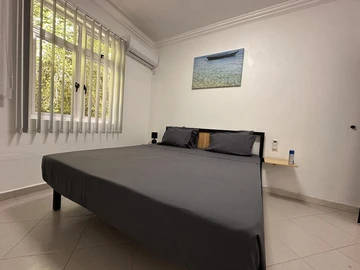 6 Bedroom Apartment