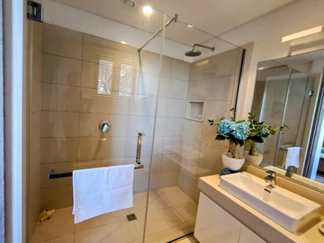 3 Bedroom Commercial Property