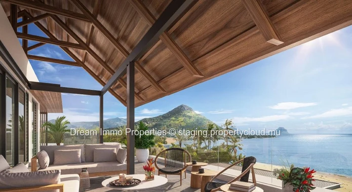 Unique ! Villa Pieds Dans L’Eau Avec Vue Lagon, Morne & Acces Hotel 5* Sur La Cote Ouest De L' Ile Maurice