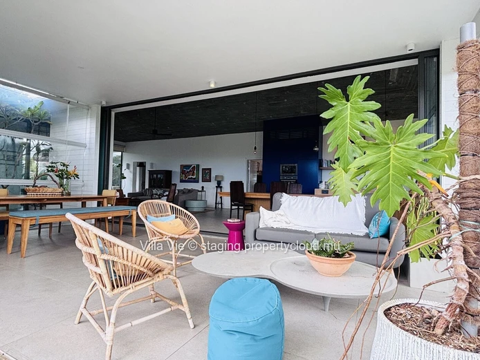 Mont Piton - 4-bedroom family home with swimming pool