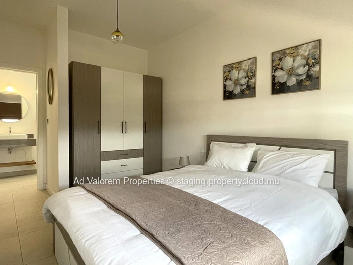 New 2-bedroom apartment with swimming pool – Secure residence in Beau Plan Smart City