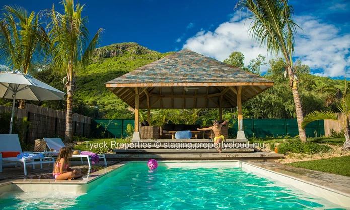 Villa RES à Vendre – Luxe et Nature Réunies, Rivière Noire