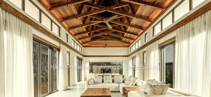 Sumptuous Balinese style villa for sale in Balaclava  