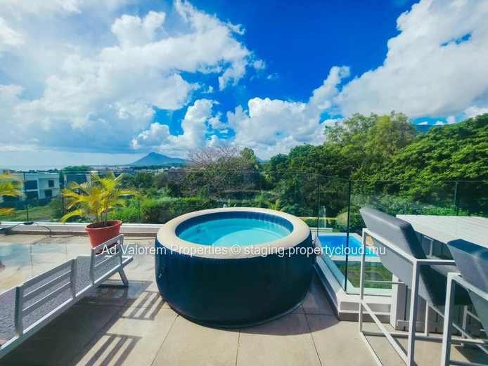 Villa for sale as a business – La Gaulette