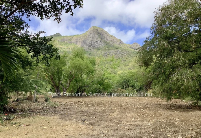 Residential Land for Sale in Pailles – Prime Location