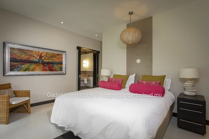 Contemporary villa with pool and tropical garden for sale | Anahita Golf & Spa Resort Beau Champ