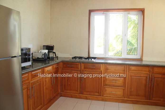 A VENDRE - Townhouse meublé et équipé de 200 m2 dans une résidence sécurisée 24/7 à Palmar. 