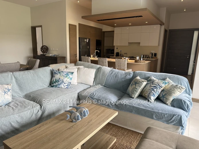 Exquisite Coastal Living: Luxurious Golf Estate Apartment with Stunning Amenities