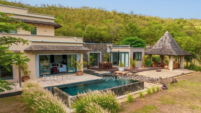 Exceptional IRS villa in contemporary living