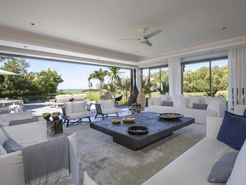 5 Bedroom Villa