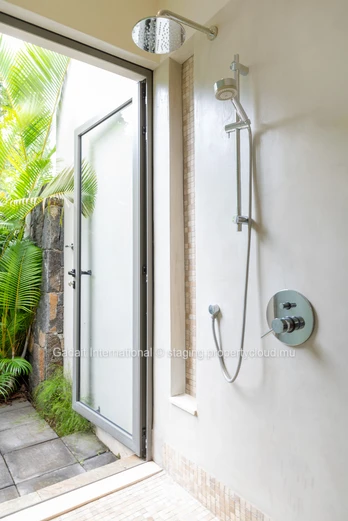Villa contemporaine avec vue golf et piscine privée à vendre | Anahita Golf & Spa Resort