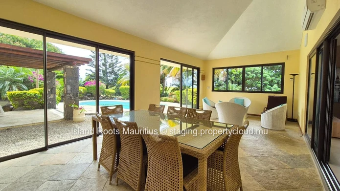 Belle Villa de 3 chambres à vendre à Hillside, Belle Vue